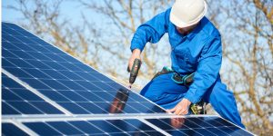 Installation Maintenance Panneaux Solaires Photovoltaïques à Elan